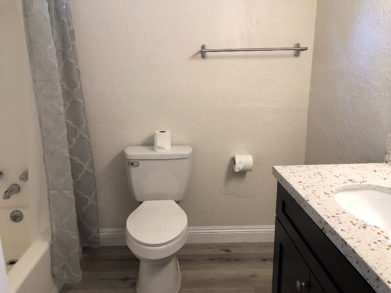 Building Photo - 22822 Azalia Ln