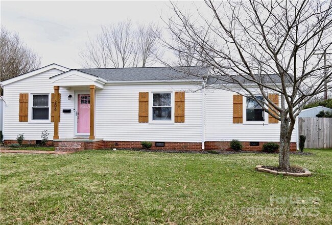 Primary Photo - 206 Faile St