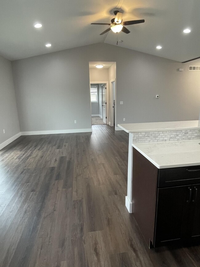 Building Photo - 2685 Millstone Dr
