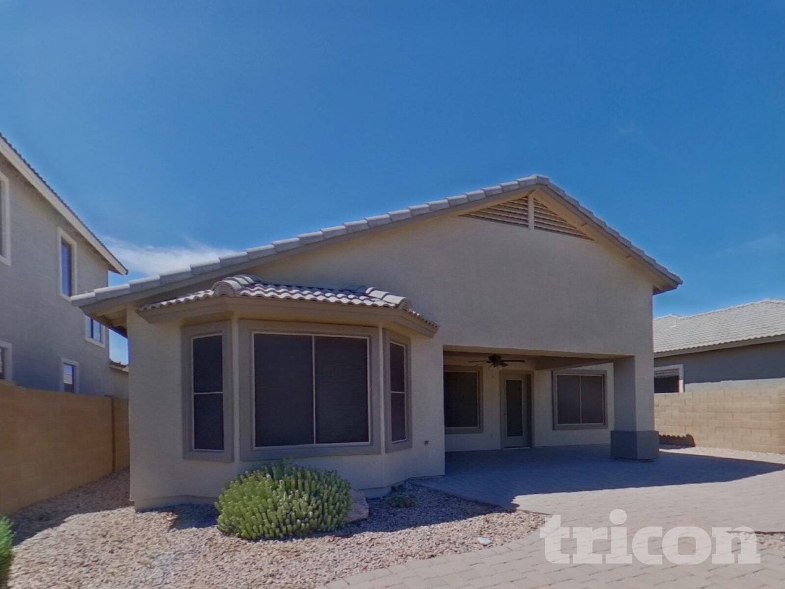 Building Photo - 20711 N Santa Cruz Dr