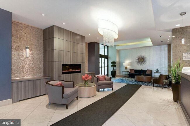 Building Photo - 1011 Arlington Blvd