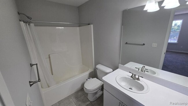 Building Photo - 41786 Primrose Dr