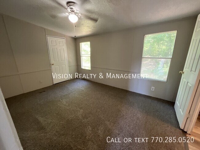 Building Photo - 137 Park W Ct