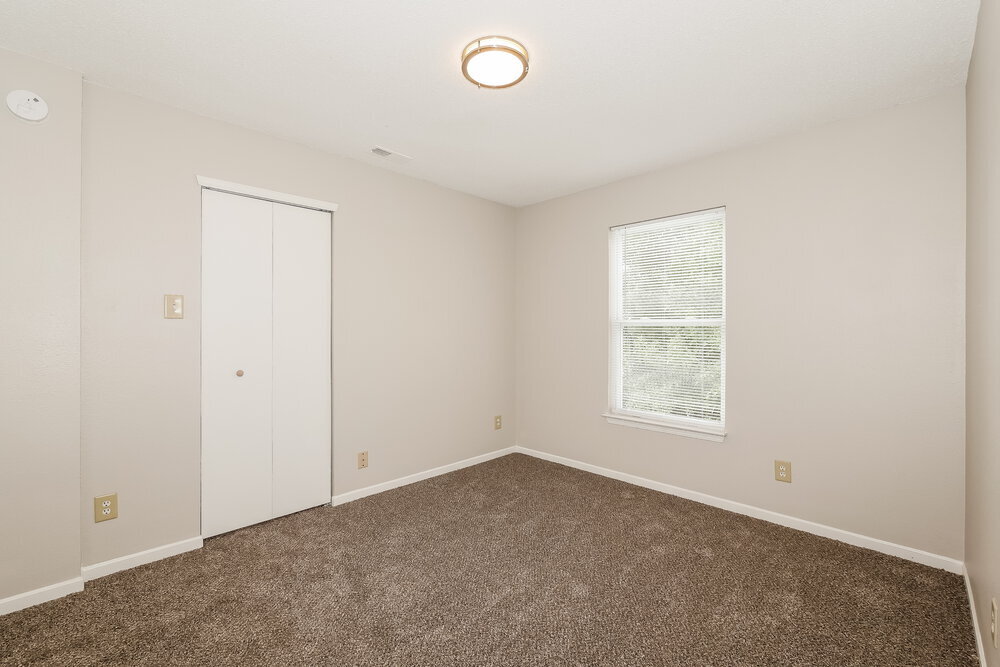 Building Photo - 8446 Abbey Dell Dr