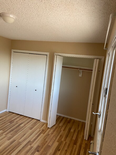 Building Photo - 718 Darby St