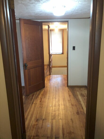 Primary Photo - 123 N Spruce St