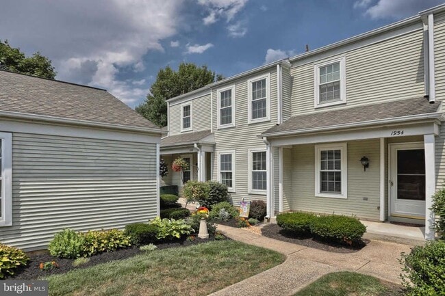 Building Photo - 1952 Wexford Rd