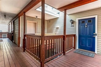 Building Photo - Hampton Blvd