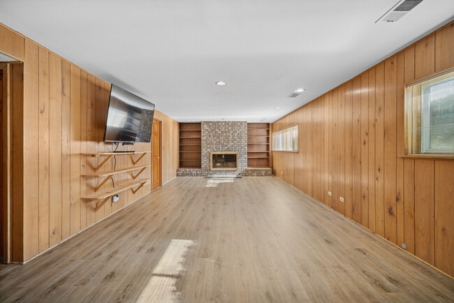 Building Photo - 1037 Heatherfield Ln