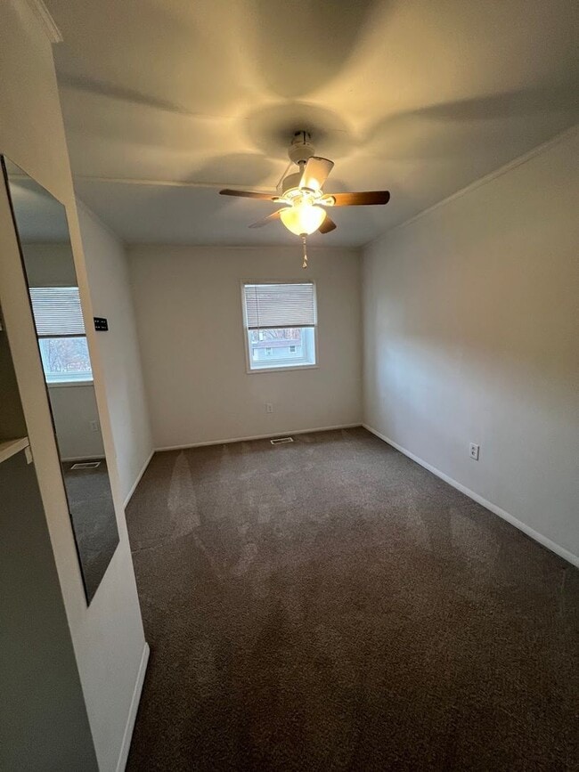 Building Photo - Beautiful 3 Bedroom House