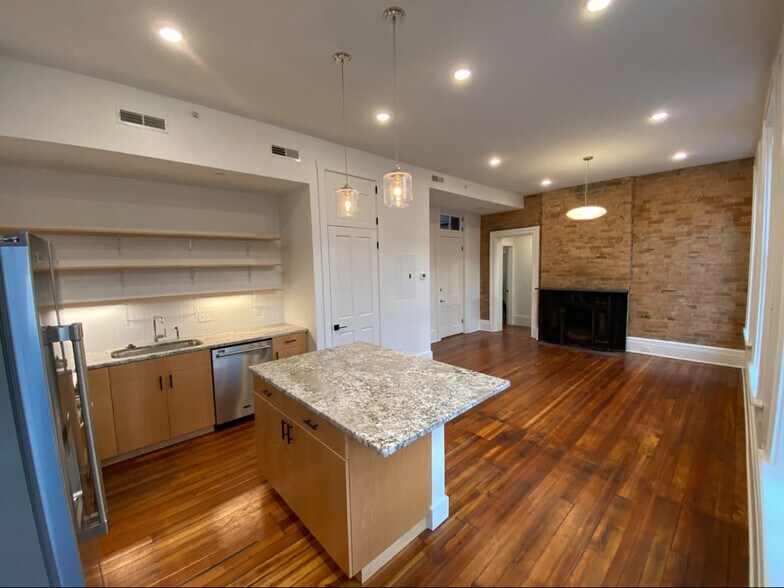 Building Photo - 1928 Colerain Ave