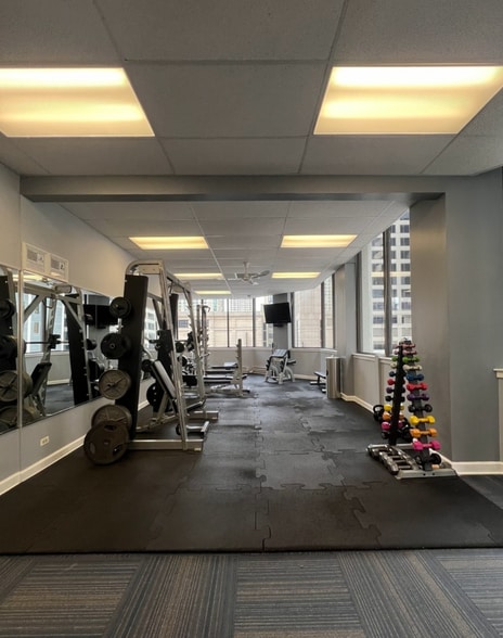 Building Photo - 405 N Wabash Ave