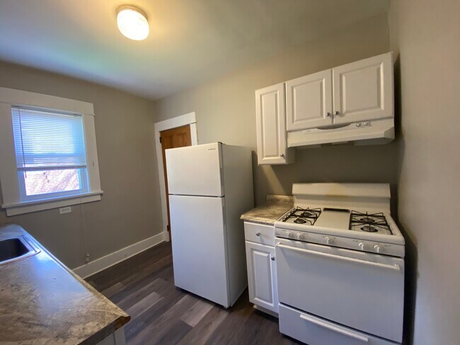 Building Photo - 2622 Tilbury Ave