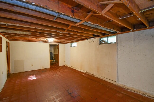 Building Photo - Charming 3-Bedroom Single Family Home – Pet Friendly!