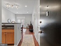 Building Photo - 309 Holland Ln