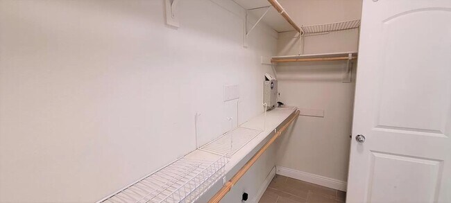 Building Photo - Hidden gem in prestigious community of Pal...