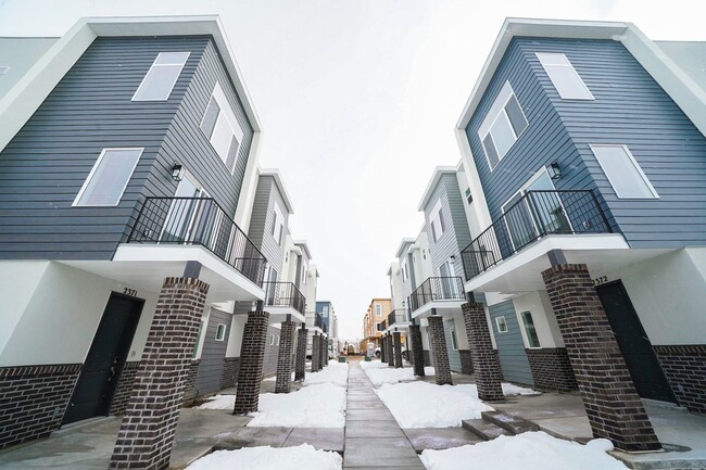 Primary Photo - West Garden Townhomes