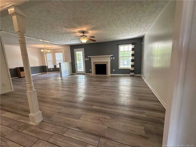 Building Photo - 1404 War Admiral Ct
