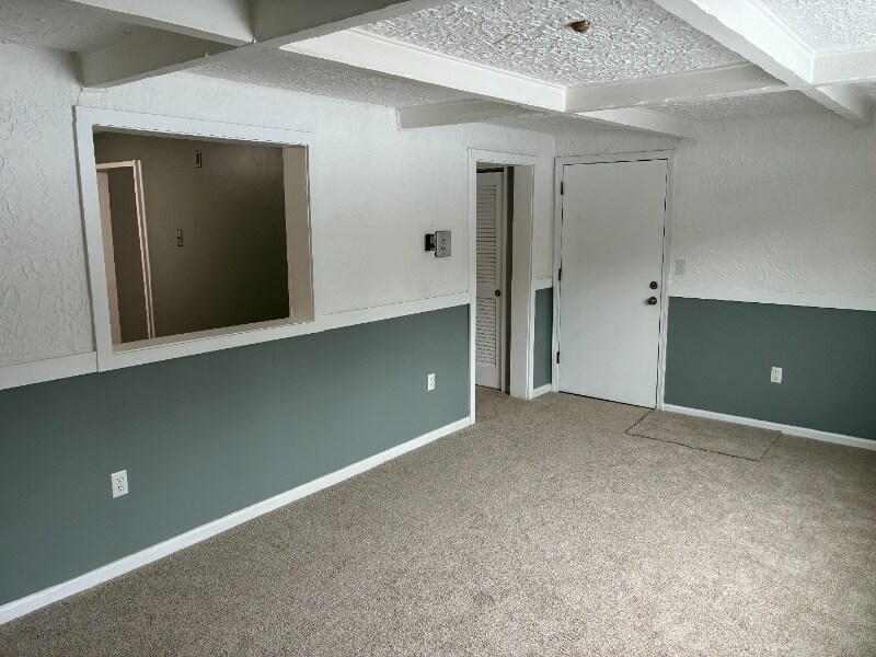 Building Photo - 58 Spencer Rd