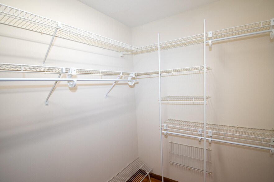 Building Photo - 116 Pierre Pl