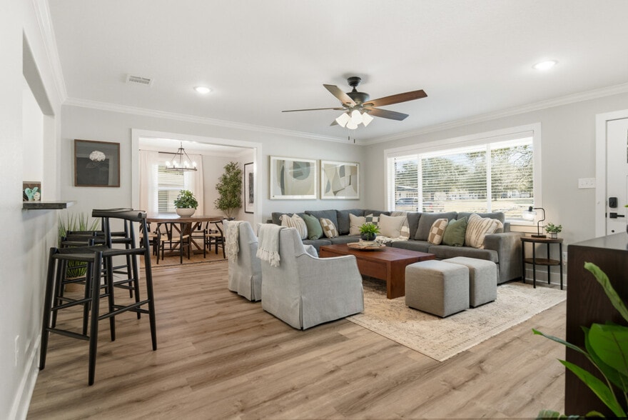 Building Photo - 214 Helena St