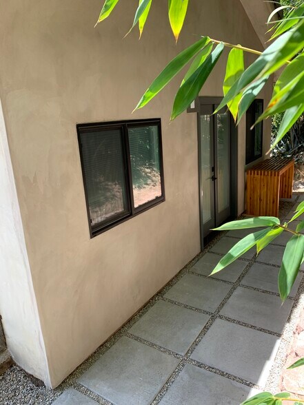 Building Photo - 2021 Calle Yucca