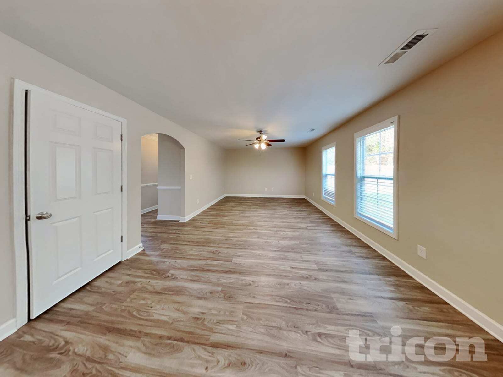 Building Photo - 1655 Crestlawn Tl