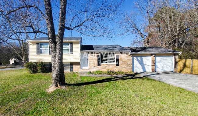 Primary Photo - 3225 Valley Bend Rd