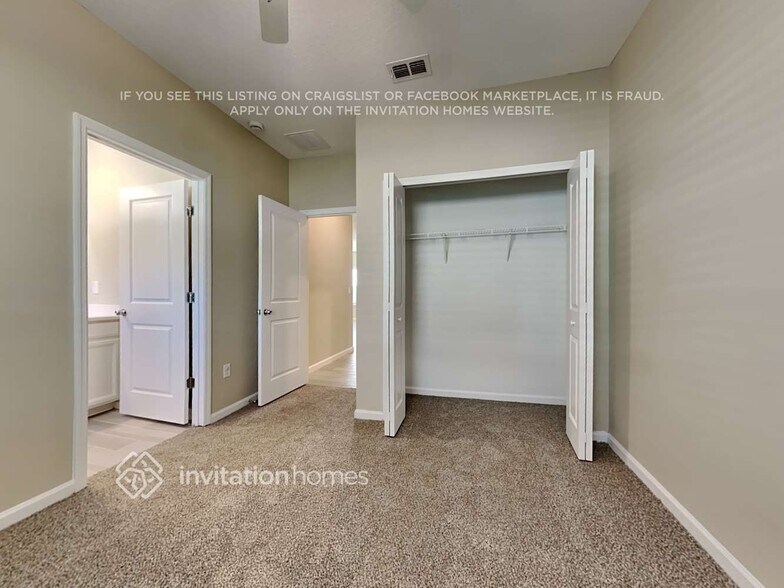 Building Photo - 9902 Lemon Grass Ln