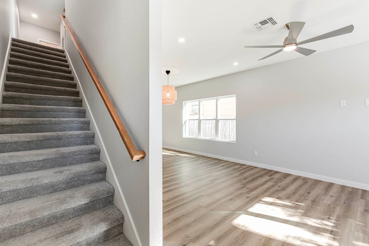 Building Photo - 811 Nevada St