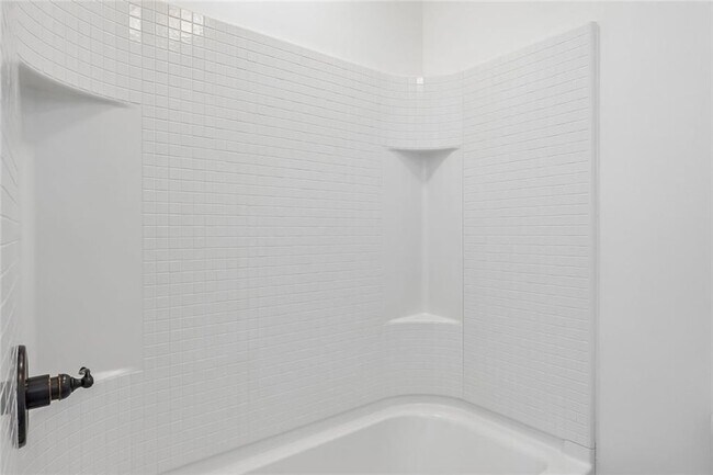 Building Photo - 5811 Kendrix Ridge Dr