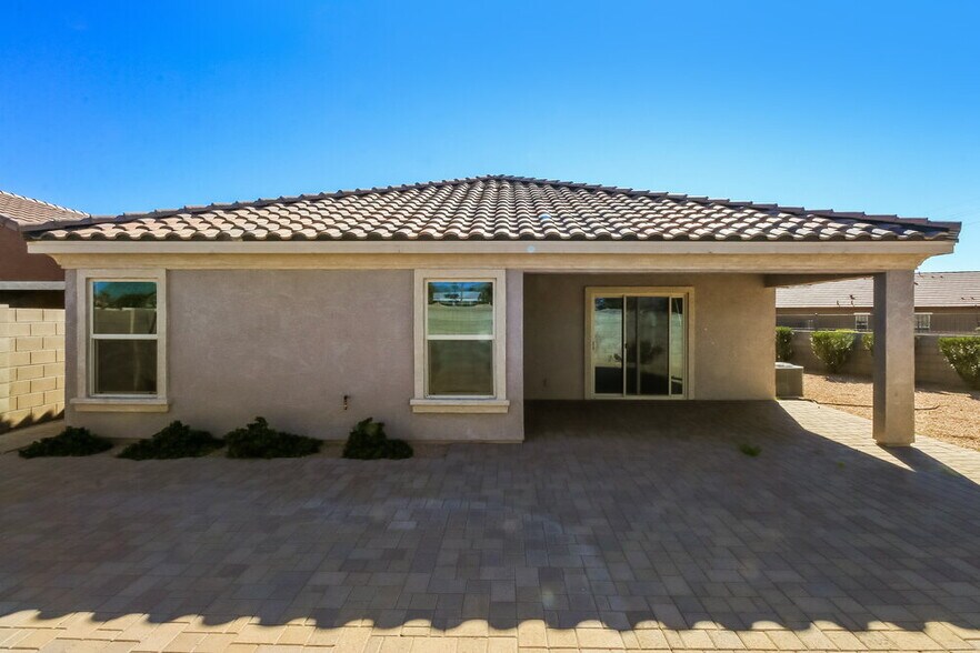 Building Photo - 10826 E Calypso Ave