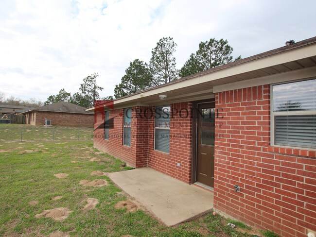Building Photo - Coming Soon! 3 Bedroom Duplex for Rent in Lindale!