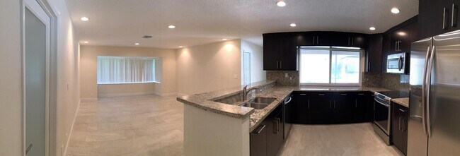 Building Photo - 6593 Serena Ln