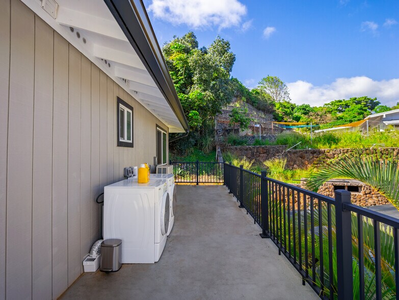 Building Photo - 95-148 Waimakua Dr