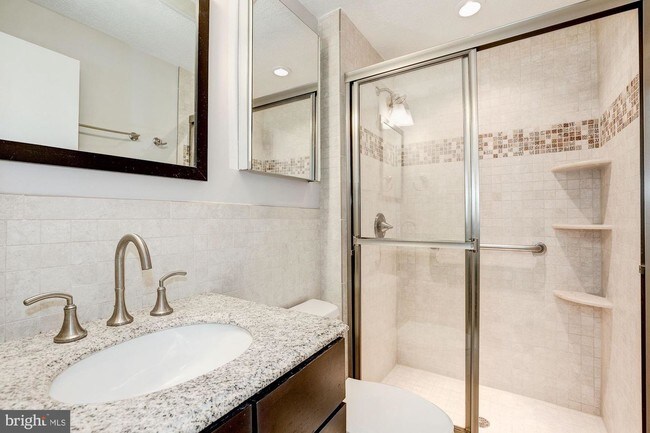 Building Photo - 8231 Goldstream Ct