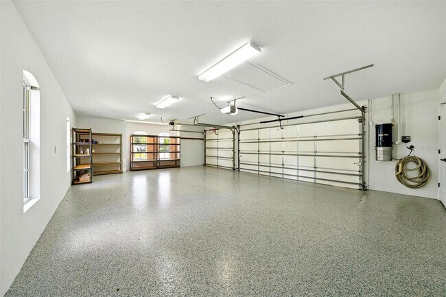Building Photo - 36815 Queen Bee Ln