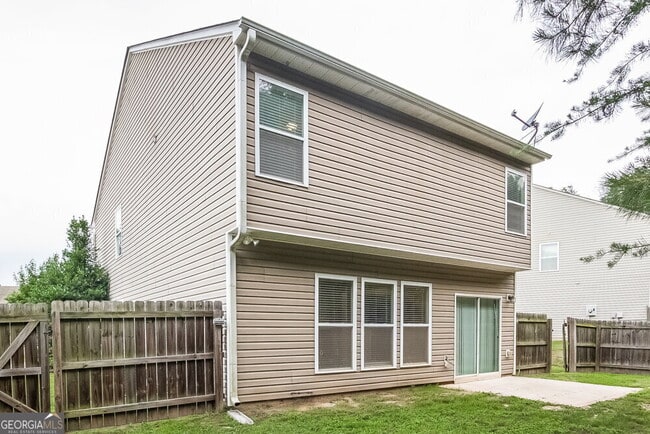 Building Photo - 222 Winterbury Dr