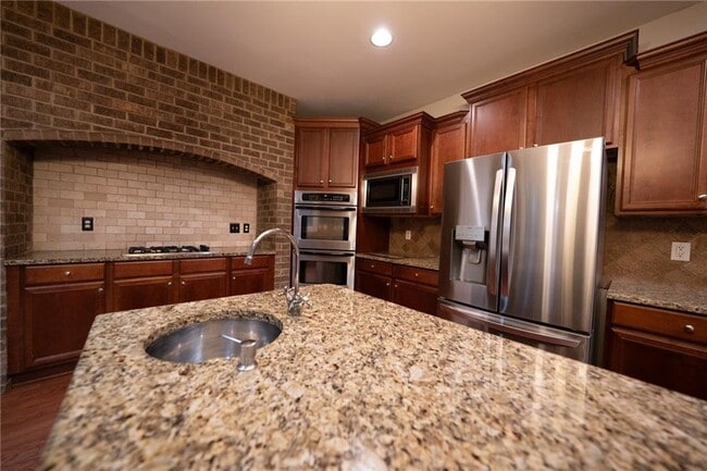 Building Photo - 1949 Point River Dr