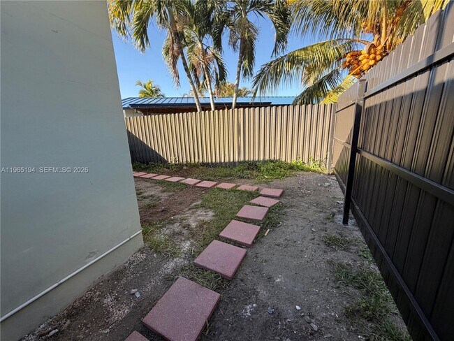 Building Photo - 10191 SW 203rd Terrace