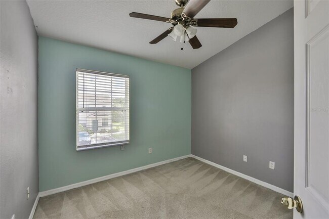Building Photo - 9815 Carlsdale Dr