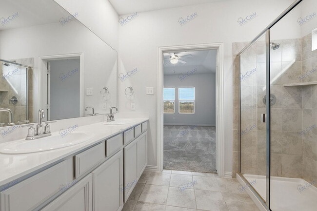 Building Photo - 236 Henly Dr