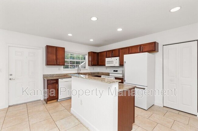 Building Photo - 3525 NW 114th Ln