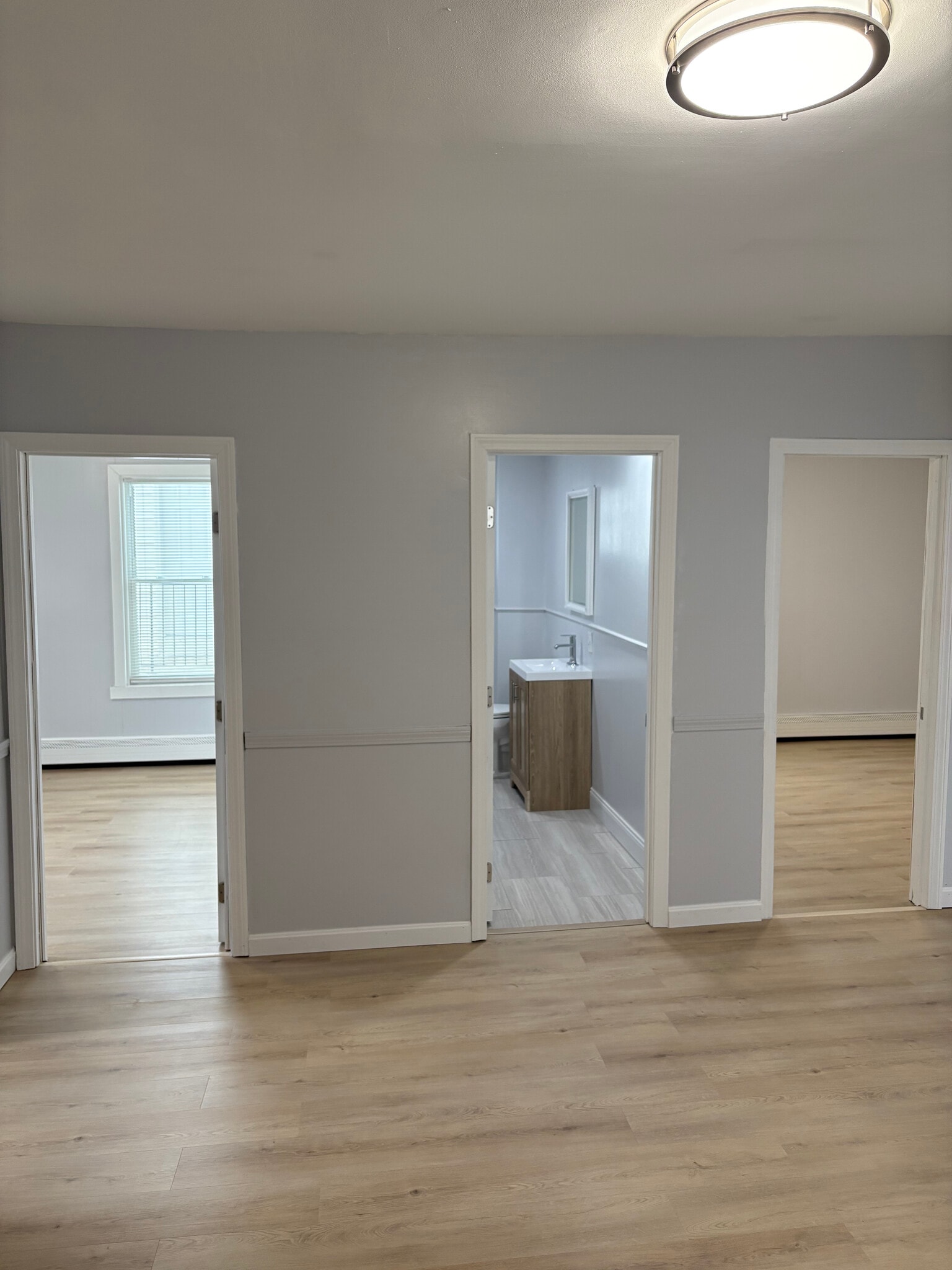 2 Bed 1 Bath - 24 middle st