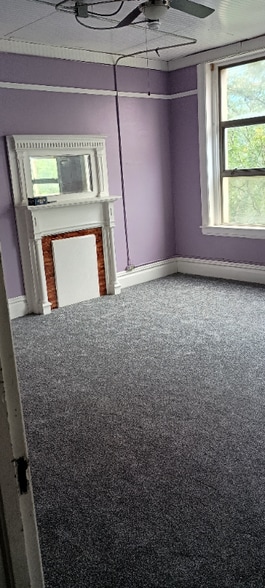 Primary Photo - 617 Market St