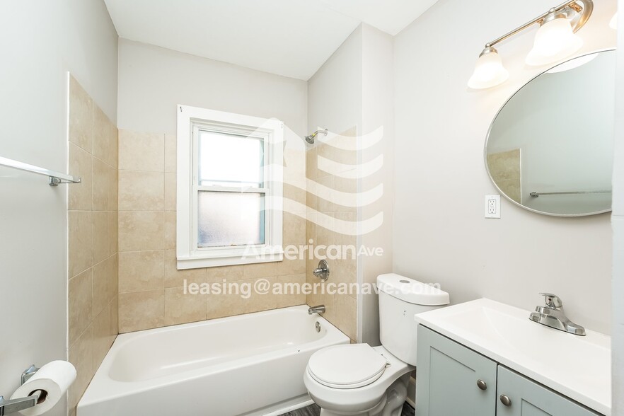 Building Photo - 17000 Melgrave Ave