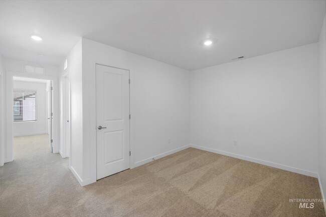 Building Photo - 4234 W Cirrus Ln