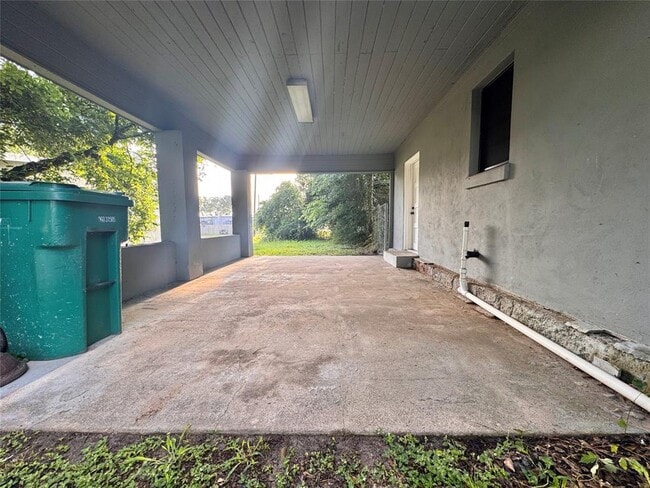 Building Photo - 504 N Thomason St