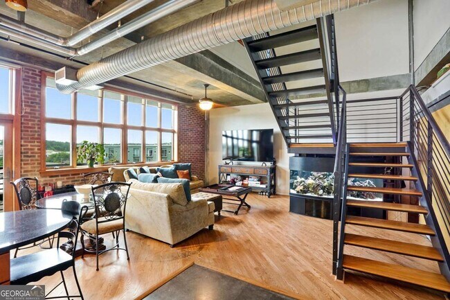Building Photo - 640 Glen Iris Dr NE