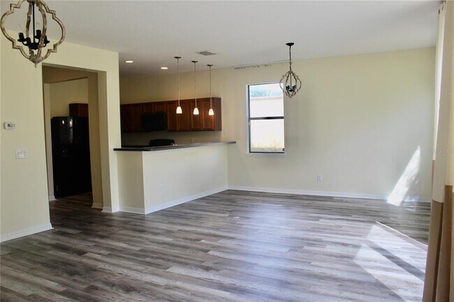 Building Photo - 1352 Coriander Dr